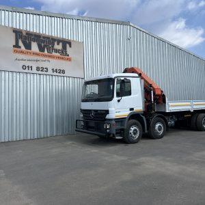 2005 Mercedes Benz 4144 Dropside with 42T Palfinger Crane
