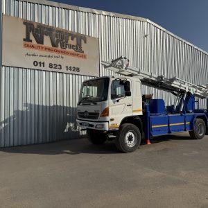 2016 Hino 500 1322 4x4 Drill Rig