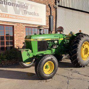 John Deere 2541 Tractor