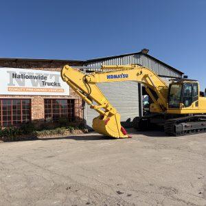2017 Komatsu PC300-8 Excavator
