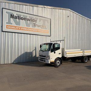 2016 Hino 300 815 Dropside
