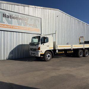 2017 Hino 500 2626 6x2 Dropside